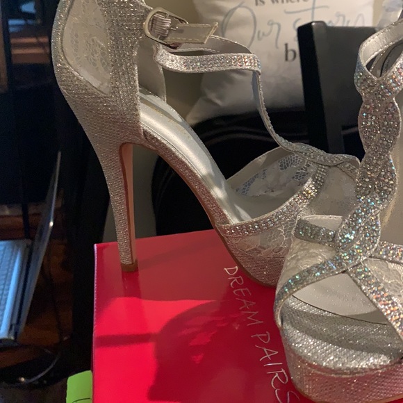 Brand new with box silver heels - Picture 4 of 7